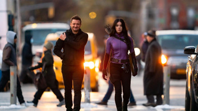 Detil Kostum Kate Bishop di Hawkeye thumbnail